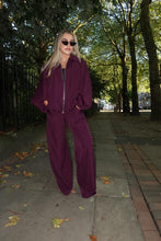 Load image into Gallery viewer, Olivia