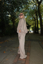 Load image into Gallery viewer, Olivia