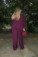 Load image into Gallery viewer, Olivia