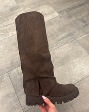 Load image into Gallery viewer, Billie brown faux suede fold down boots
